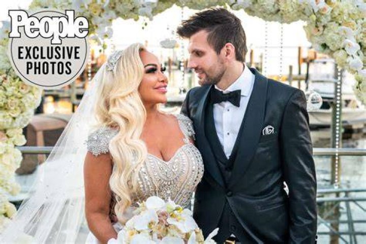 Are Darcey and Stacey still married?