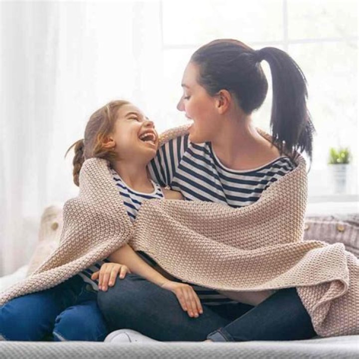 Are stay at home moms happier?