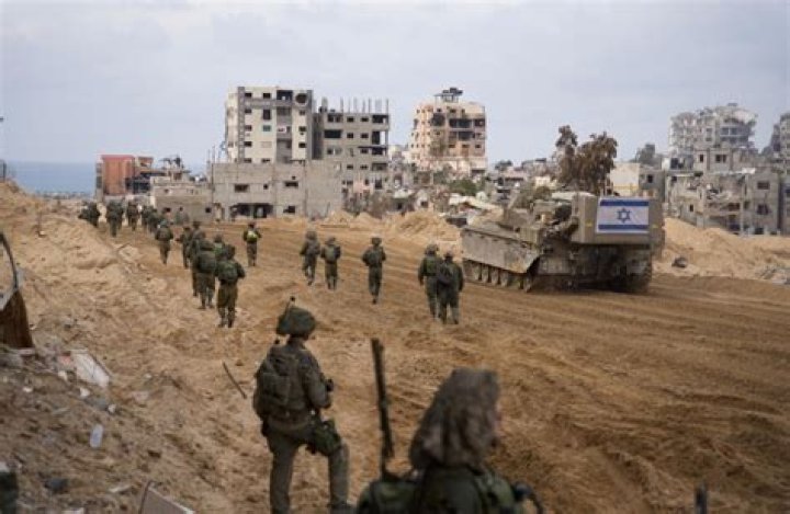 Can an American join Israeli army?