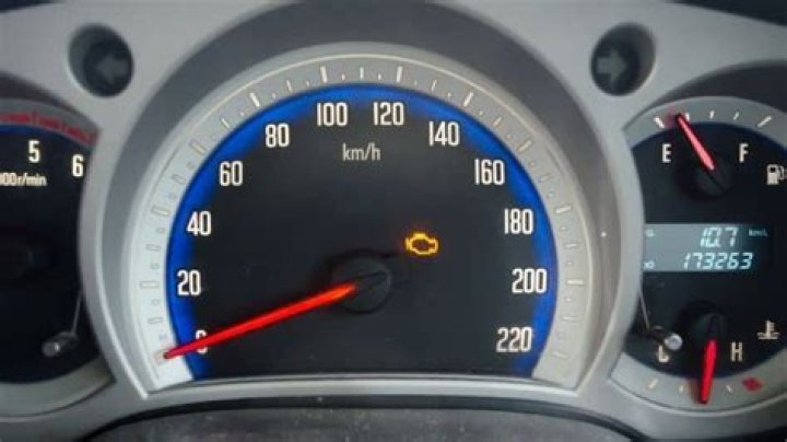 Can AutoZone check engine light?