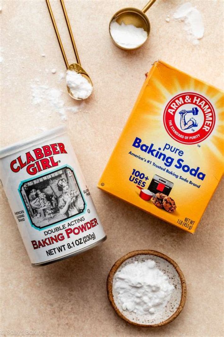Can baking soda damage skin?