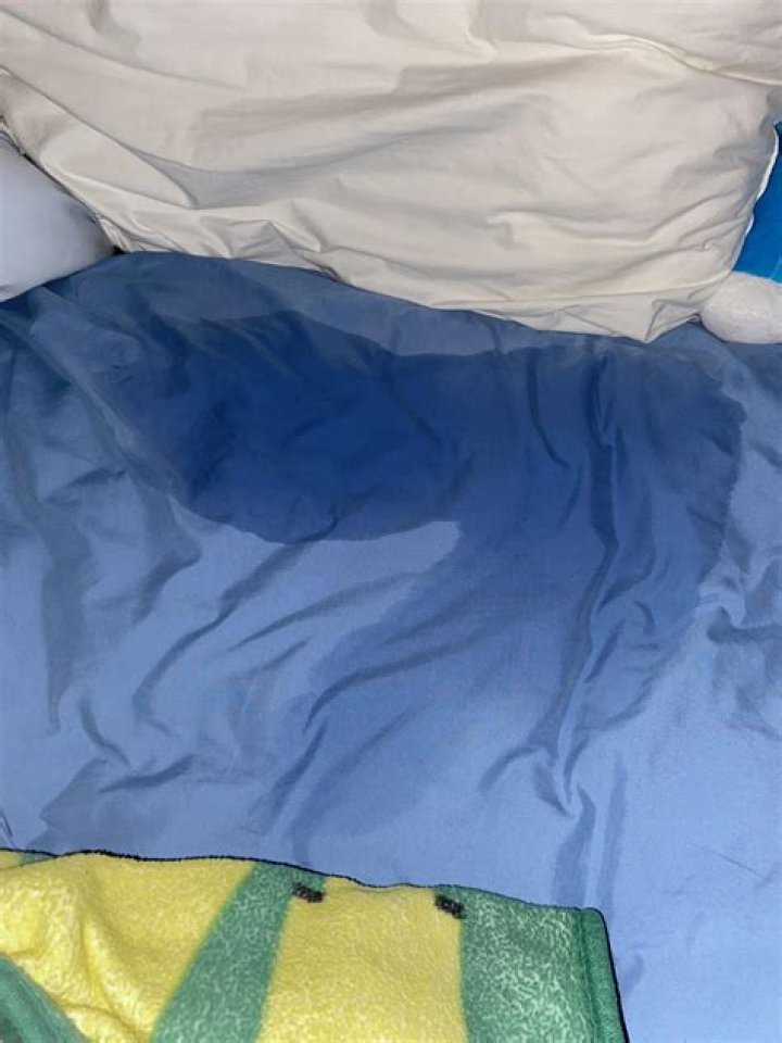 Can dirty sheets cause night sweats?