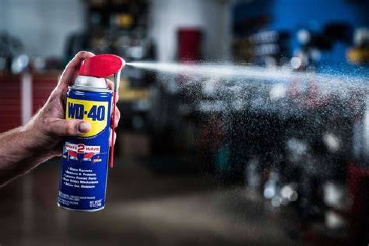 Can I clean gold with wd40?