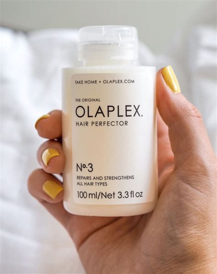 Can I sleep with Olaplex No 3 in my hair?