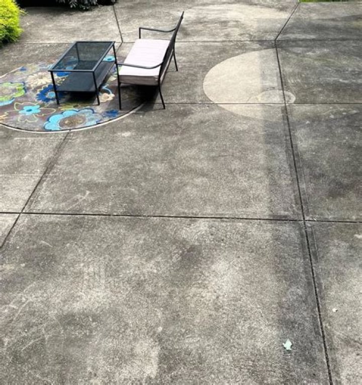 Can old oil stains be removed?