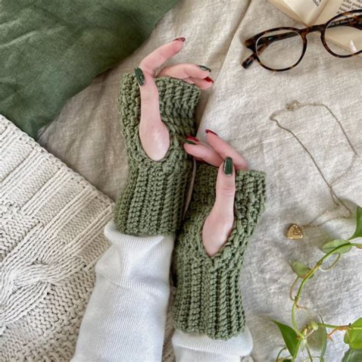 Can you box with fingerless gloves?