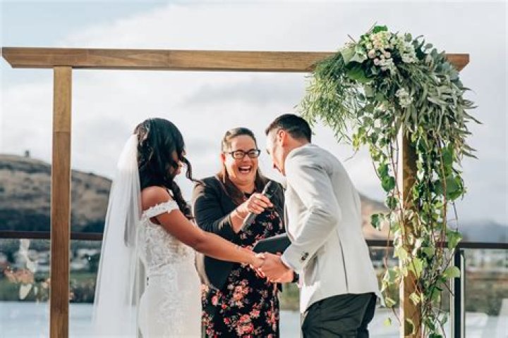 Can you go to a wedding alone?