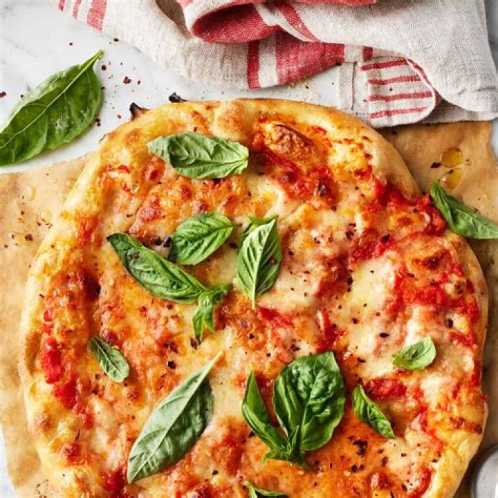 Can you put basil on pizza?