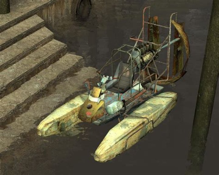 Can you shoot down helicopters in Half Life 2?