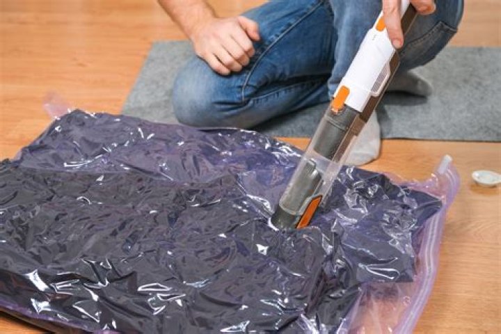 Can you take vacuum sealed clothes on a plane?