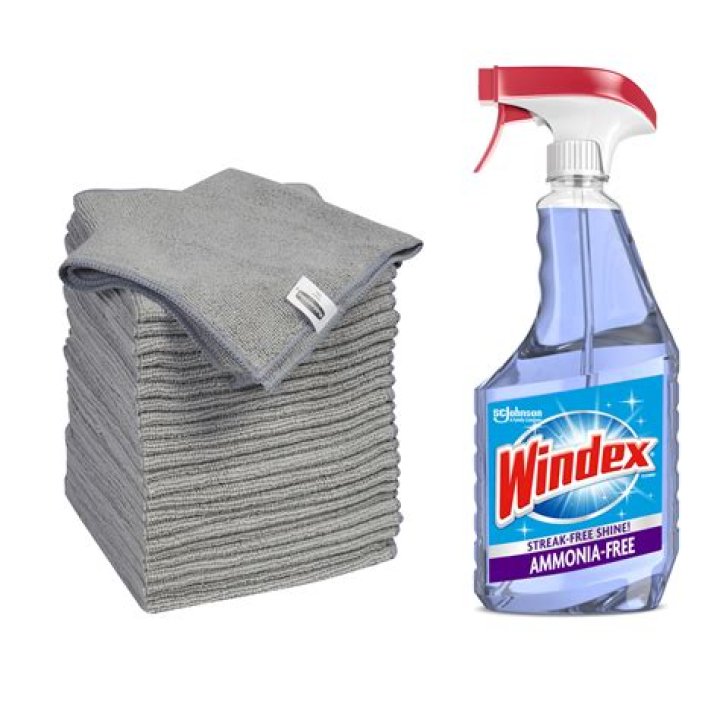 Can you use Windex with a microfiber cloth?