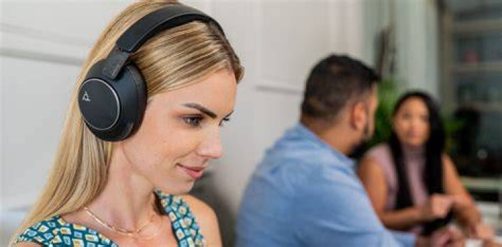 Can you wear headphones with an ICD?