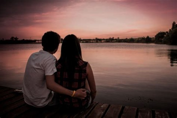 Do introverted guys get girlfriends?
