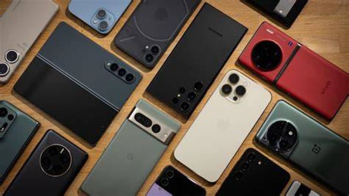Do Japanese use iPhones or Androids?
