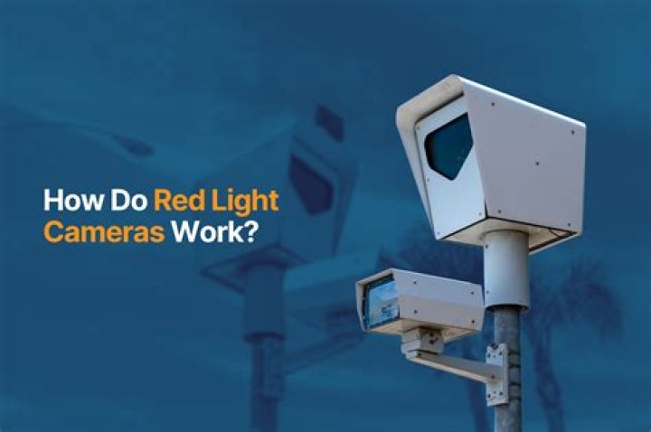 Do red light cameras only work in one direction Ontario?