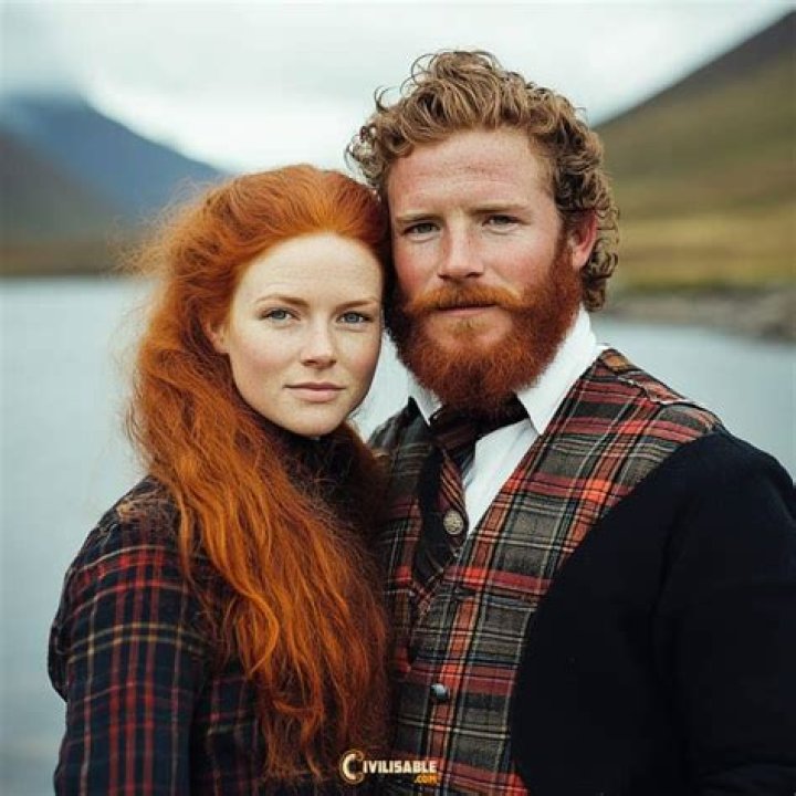Do Scottish people have curly hair?