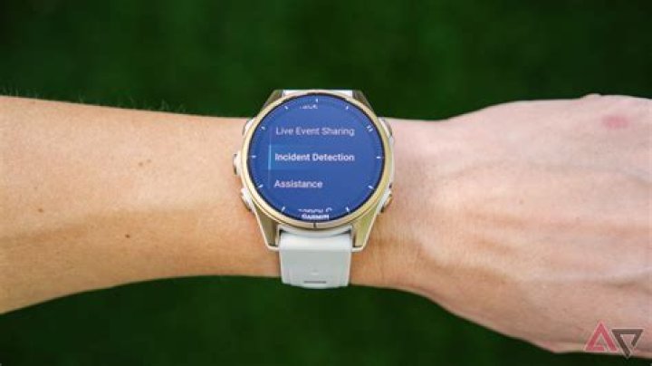 Does Garmin watches have fall detection?