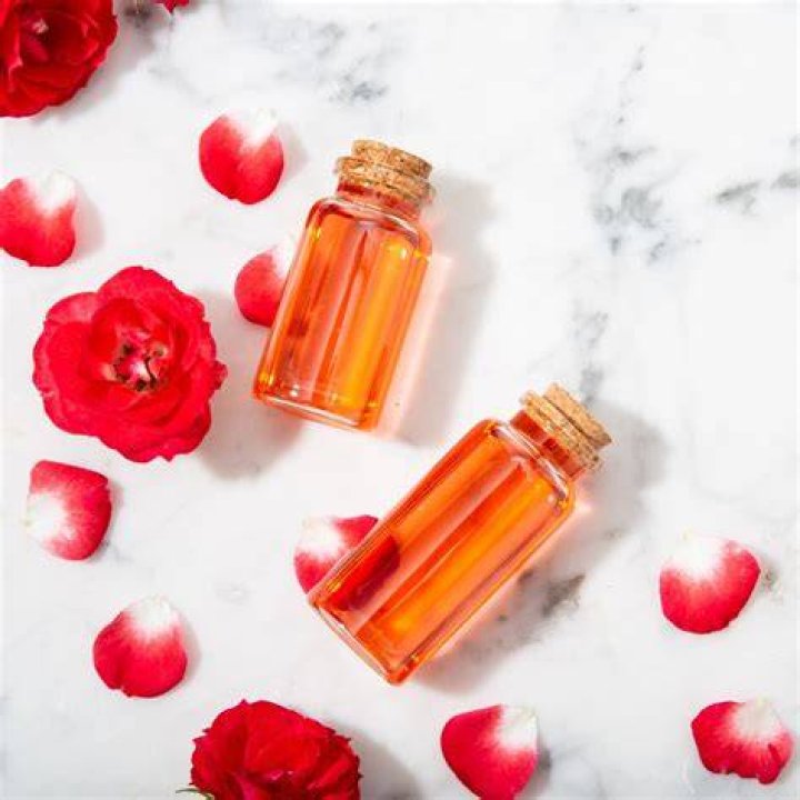 Does rosewood smell like roses?