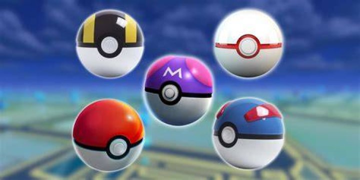 Does the Go-tcha only use Pokeballs?