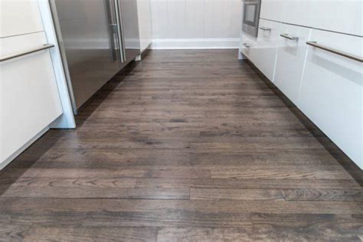 Does wider planks make room look bigger?