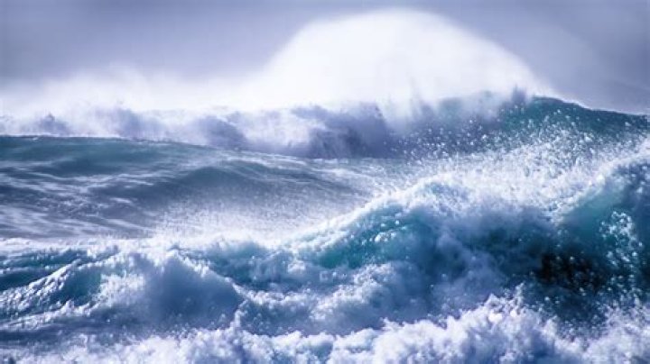 Has a rogue wave ever sunk a ship?