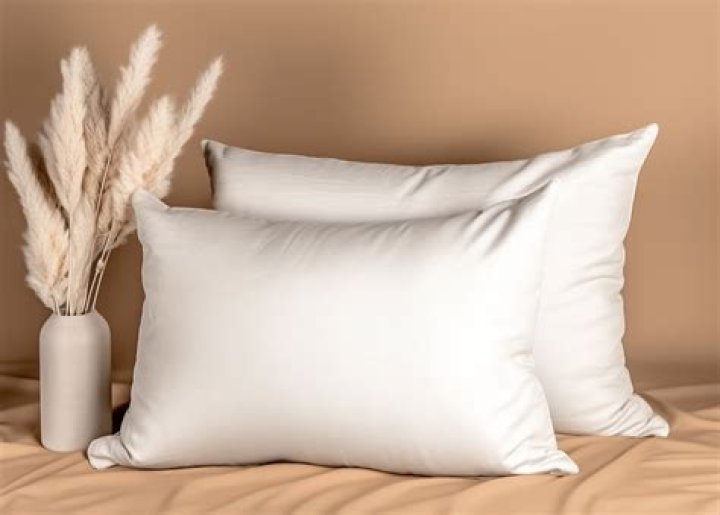 How do I get old yellowed pillowcases white again?