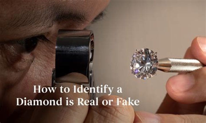How do you tell if a diamond is real with a flashlight?