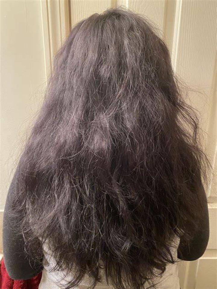 How do you treat dull hair?