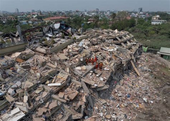 How long after a major earthquake and aftershocks continue to happen?
