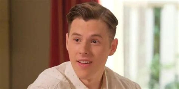 How old is Luke at the end of Modern Family?
