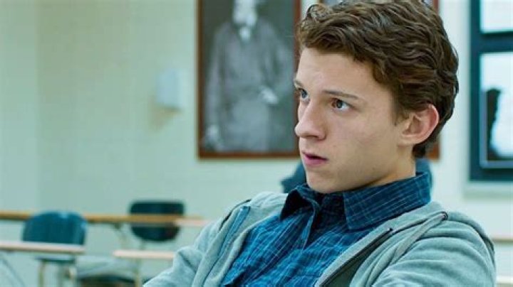 How old is Peter during Homecoming?