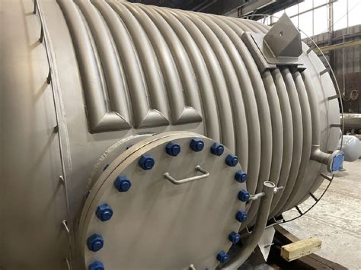 Is a jacketed vessel a heat exchanger?