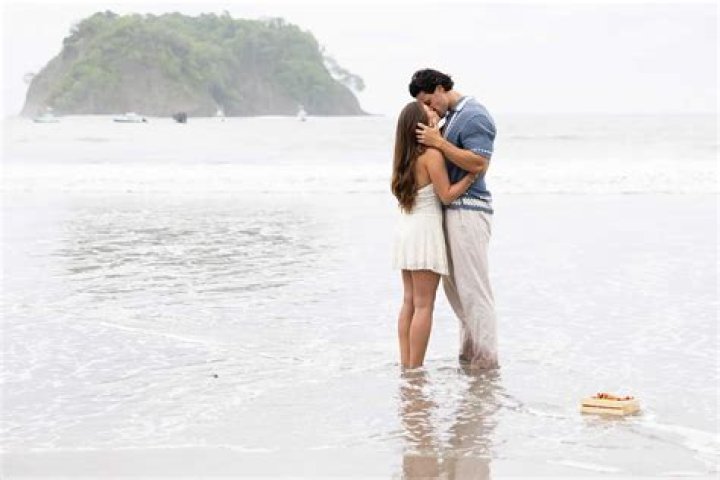 Is Aaron and Jess still together 2021?