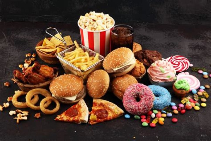 Is cake a junk food?