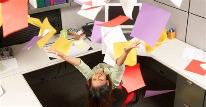 Is giving 2 weeks notice necessary?