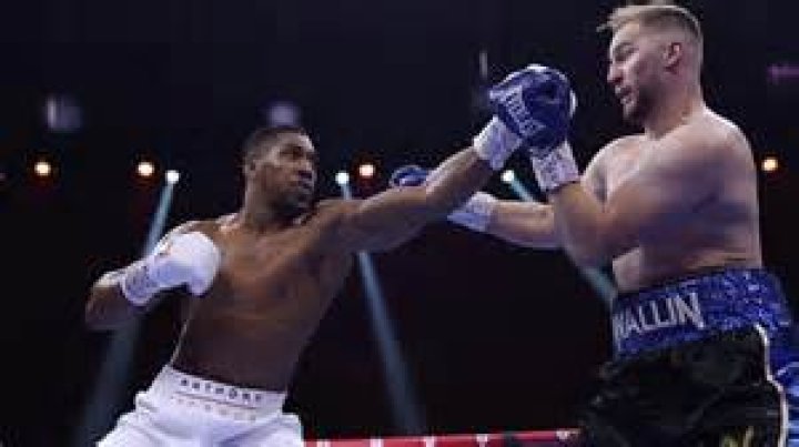 Is headbutt allowed in boxing?