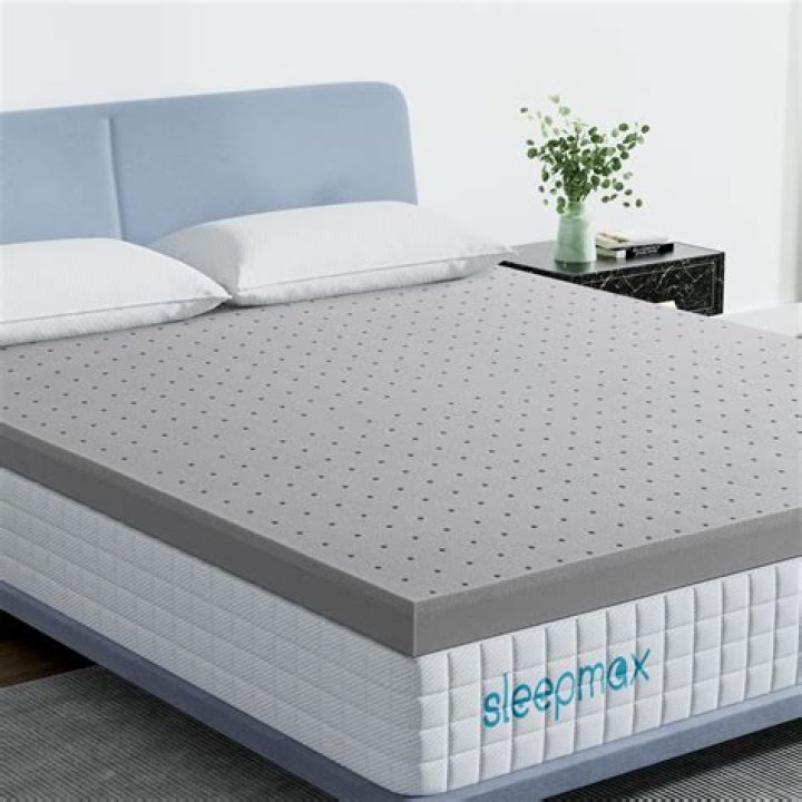 Is it better to sleep on a hard mattress or soft?