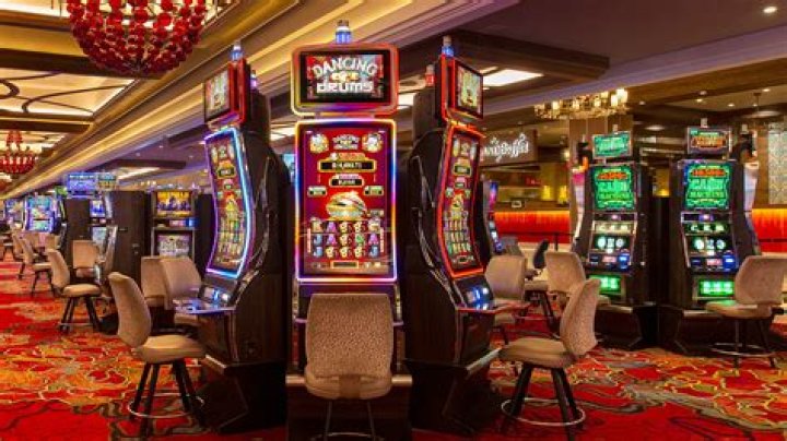 Is it better to stay in one machine at a casino?