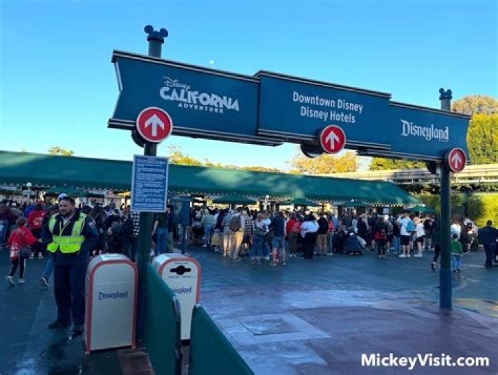 Is there a way to skip lines at Disneyland?