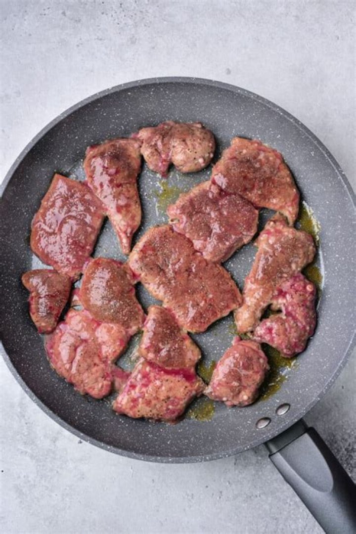 Is there organ meat in hot dogs?
