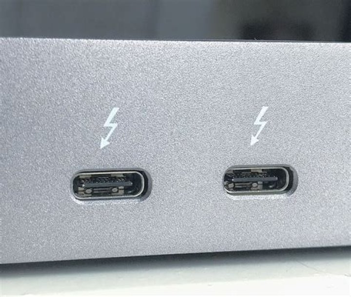 Is Thunderbolt better than HDMI?
