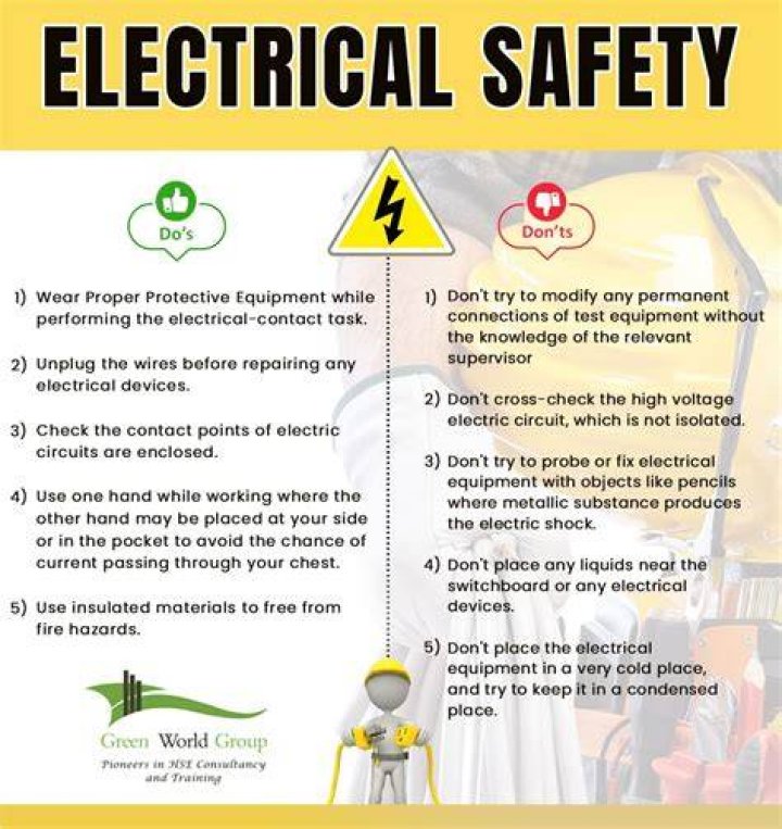 What are the basic safety rules when working with capacitors?