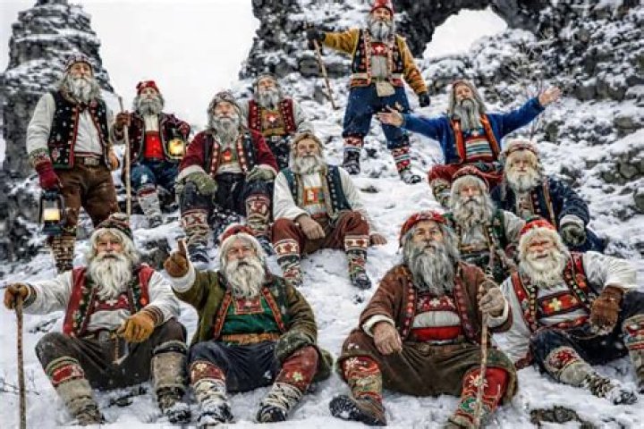 What are the names of the 13 Icelandic Santas?