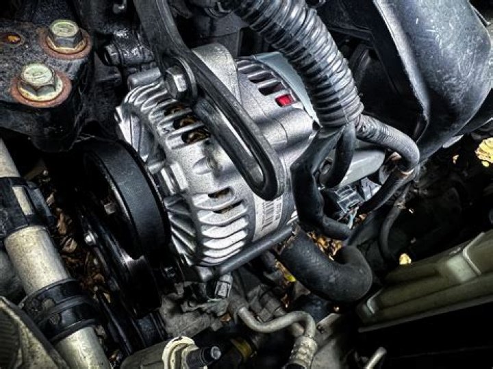 What are the signs of a bad alternator?