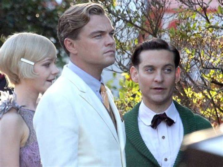 What does Gatsby not have that those of old money have?