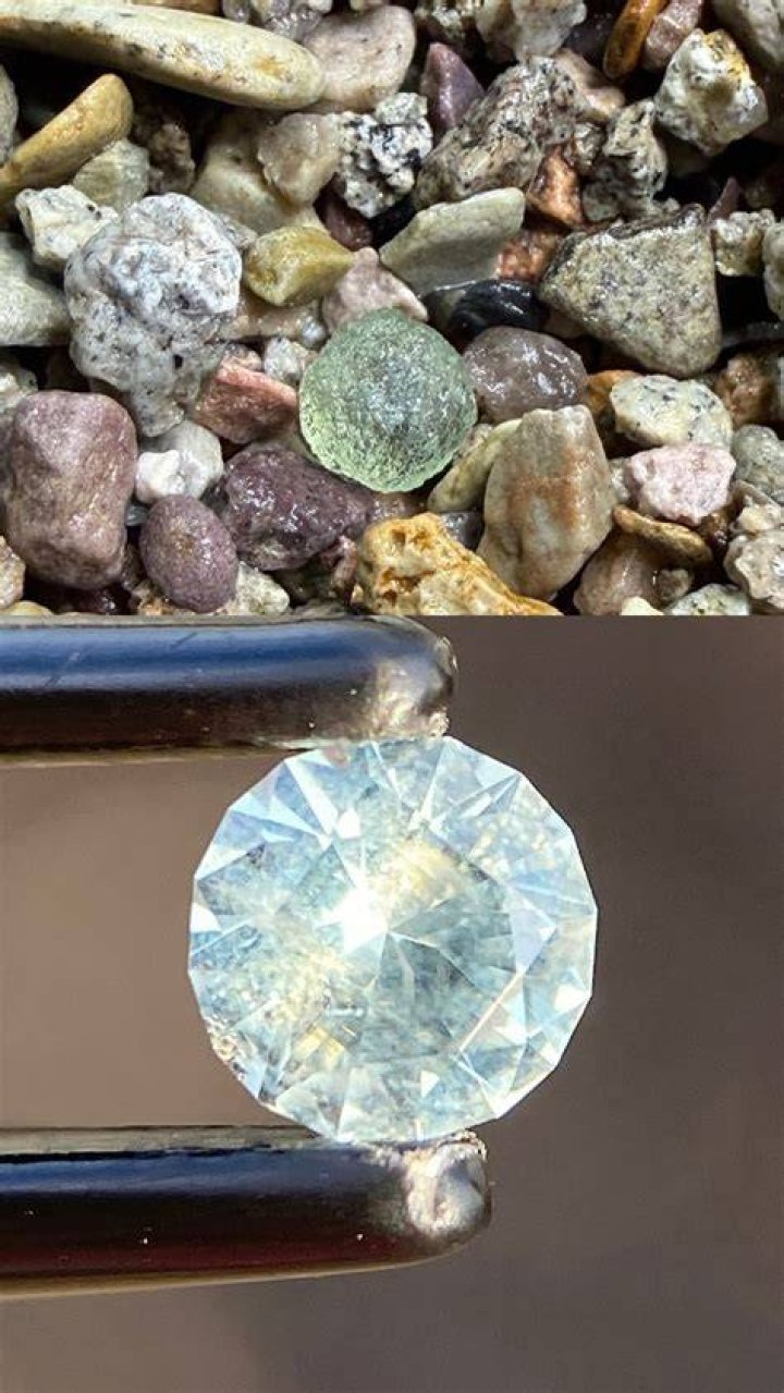 What does Geillis want with the sapphires?