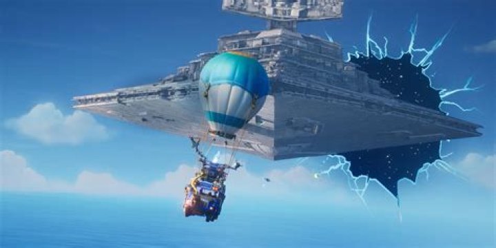 What does Santa drop in fortnite?
