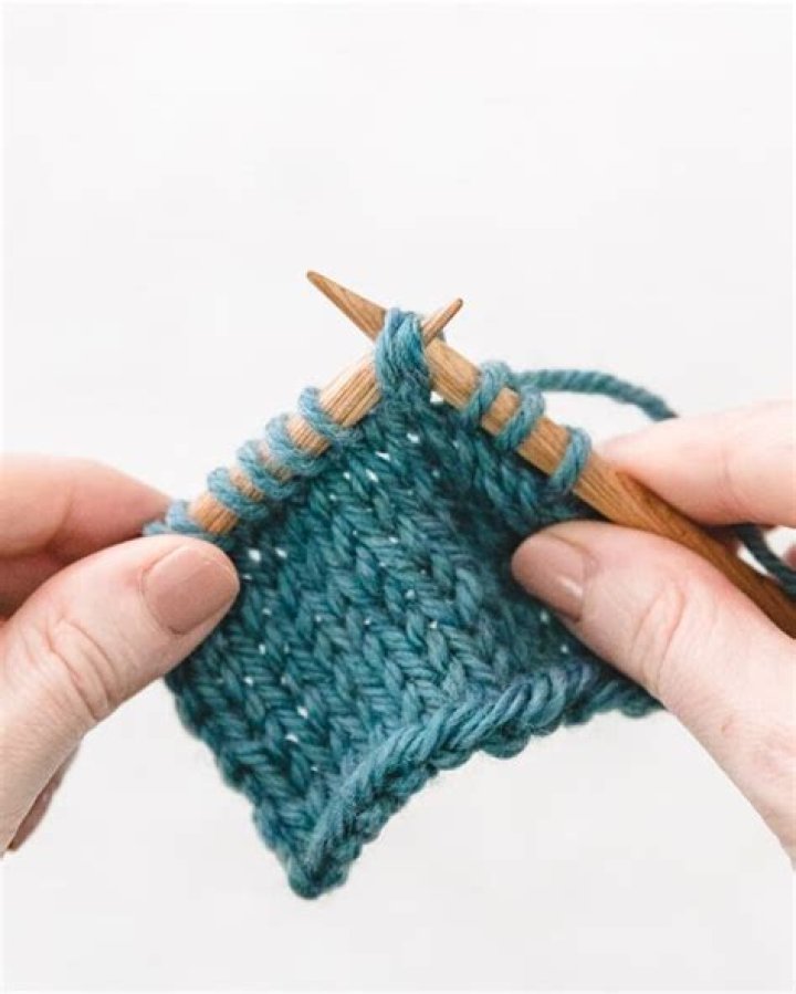 What does T4R mean in knitting?