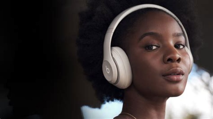 What is better Beats or JBL?