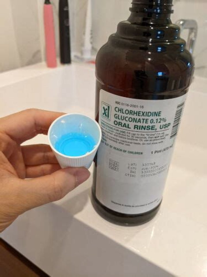 What is chlorhexidine gluconate 2% used for?
